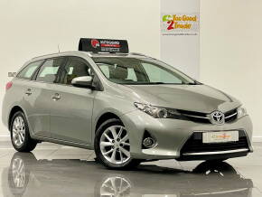 TOYOTA AURIS at Phil Presswood Specialist Cars Lincoln