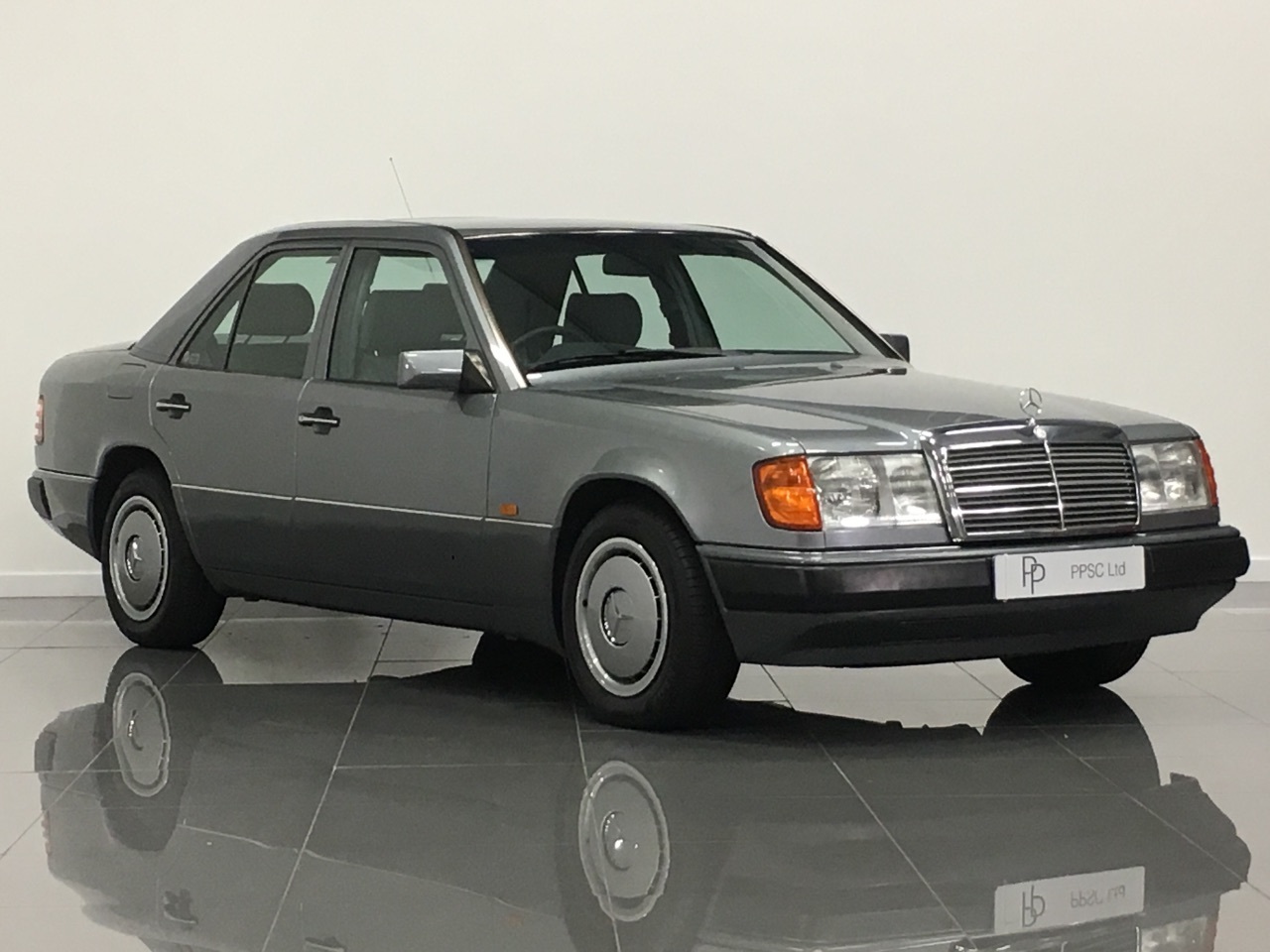 1991 Mercedes-Benz 230